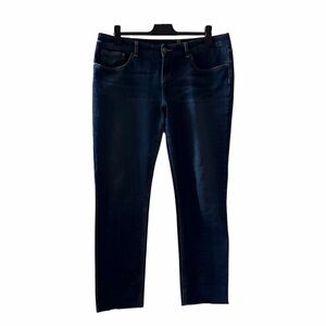 ⭐️ American Rag ($125) CIE Blue Jeans Curvy Skinny Fit With Raw Hem - Waist 20